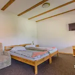 Dworek U Pelców Agroturismo Ryn (Warmian-Masurian)
